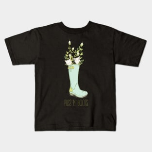 Puss 'N' Boots Kids T-Shirt